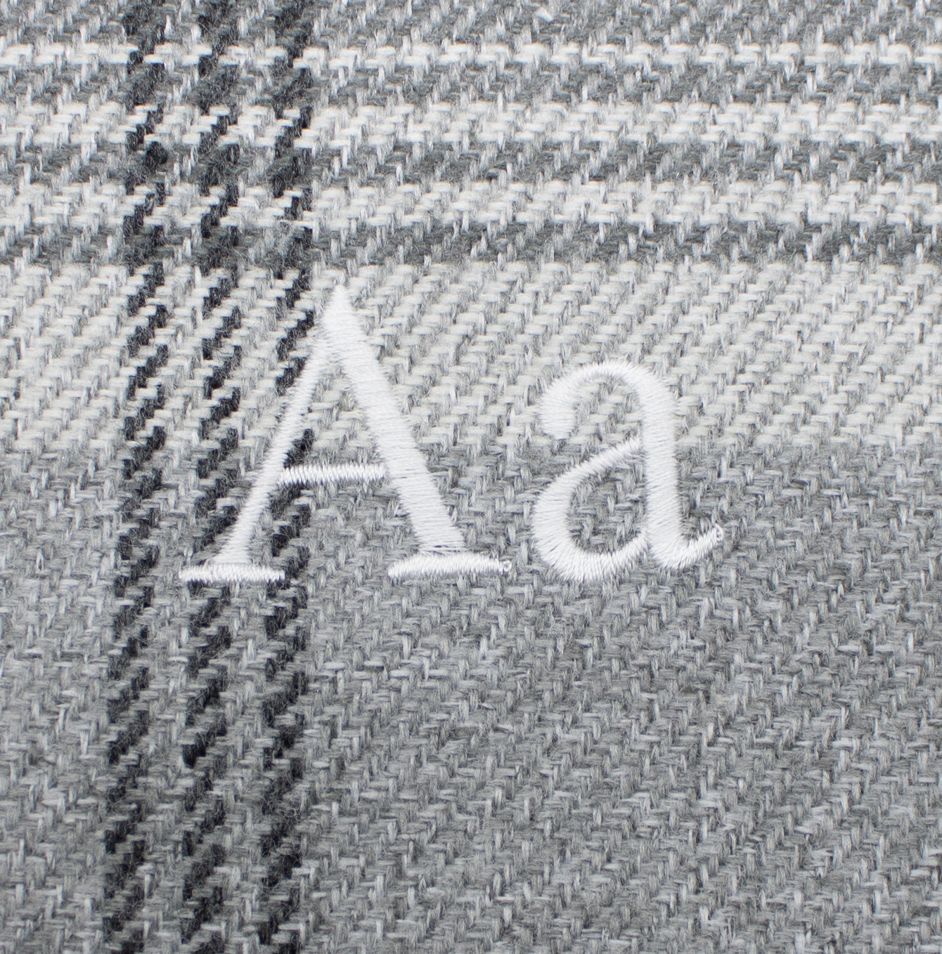 Discover Our Heavy-Duty Dog Crate With Dove Grey Tweed Cosy & Calming Puppy Crate Bed Set! The Perfect Crate Bed For Pet Burrow. Available To Personalise Here at Lords & Labradors