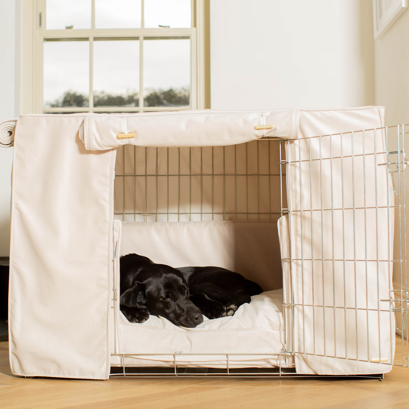 Beautiful view of Long-Lasting Dog Crate Set With Pillow And Blanket
