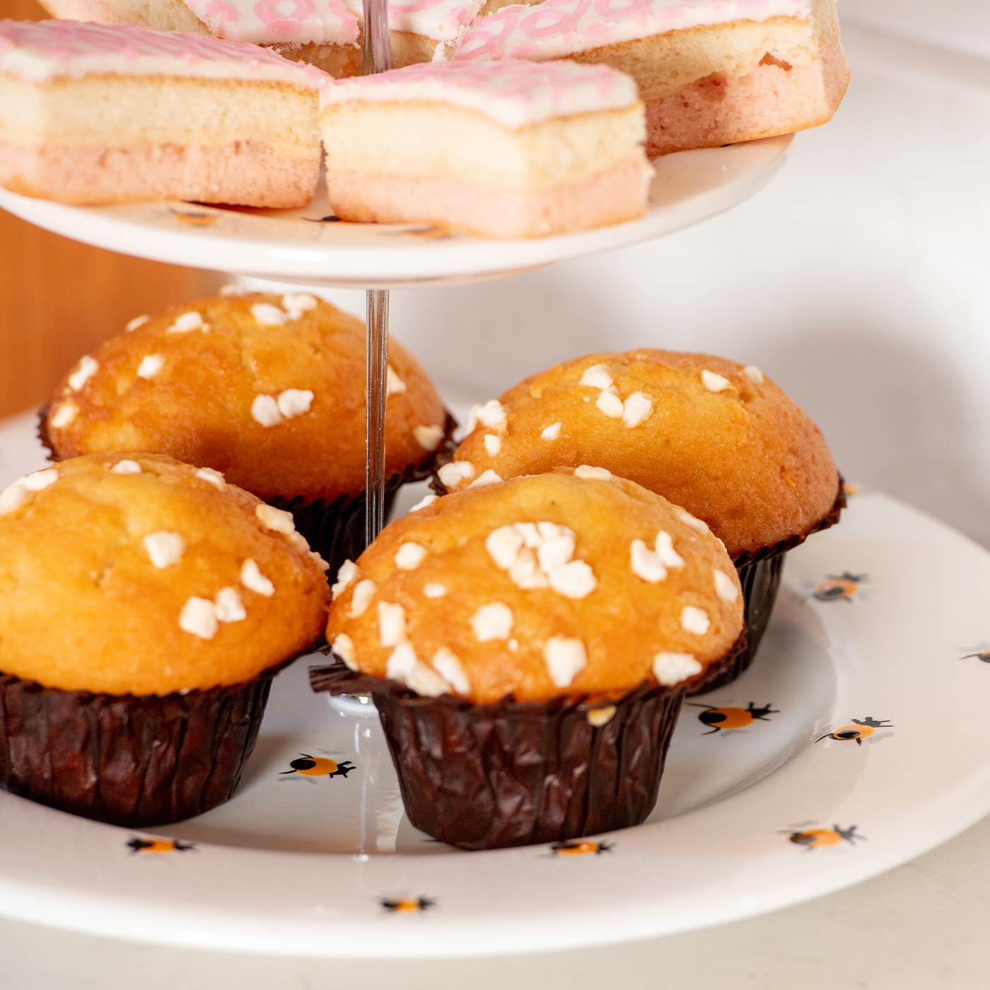 Cake Stand in Honey Bee - L&L x Purple Glaze