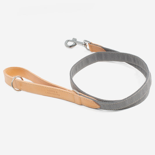 Discover dog walking luxury with our handcrafted Italian dog lead in beautiful essentials twill grey slate with grey fabric! The perfect lead for dogs available now at Lords & Labradors    