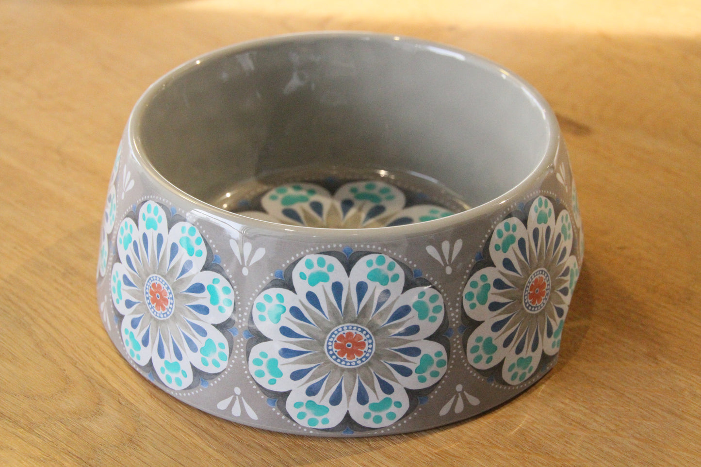 Carmel Medallion Pet Bowl Medium