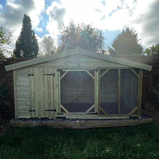 Benchmark Classic Wood Single Dog Kennel with Apex Roof 10 x 4ft