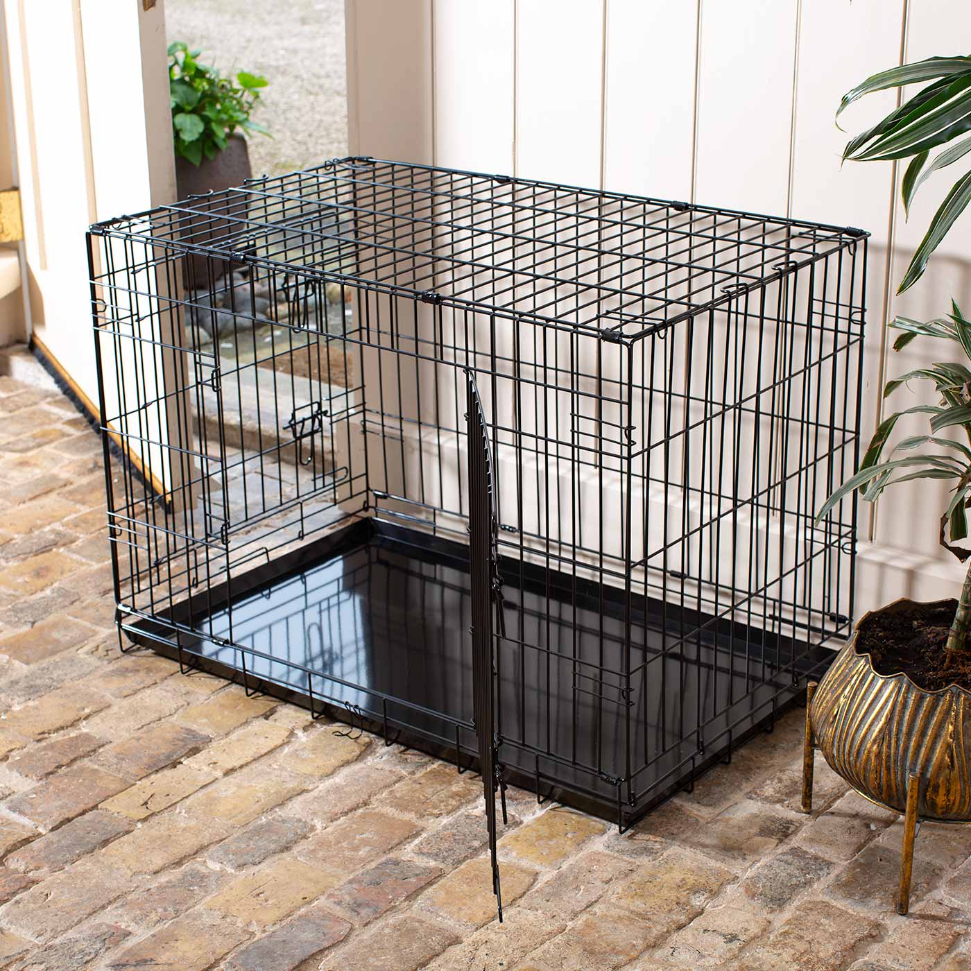 Heavy Duty Deluxe Dog Crate in Black by Lords Labradors