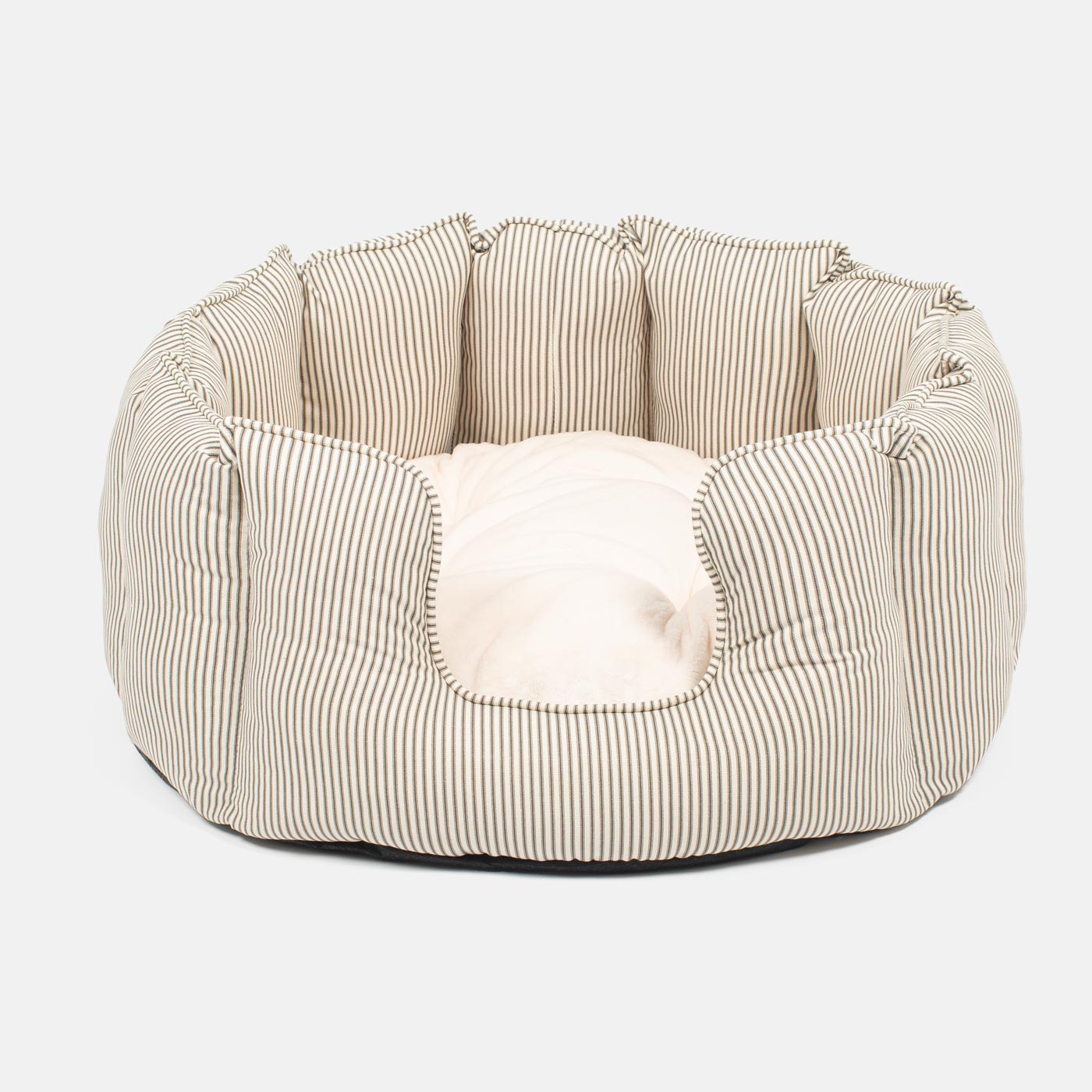 Discover Our Luxurious High Wall Bed For Dogs & Puppies, Featuring Reversible Inner Cushion With Teddy Fleece To Craft The Perfect Dog Bed In Stunning Regency Stripe! Available To Personalise Now at Lords & Labradors 