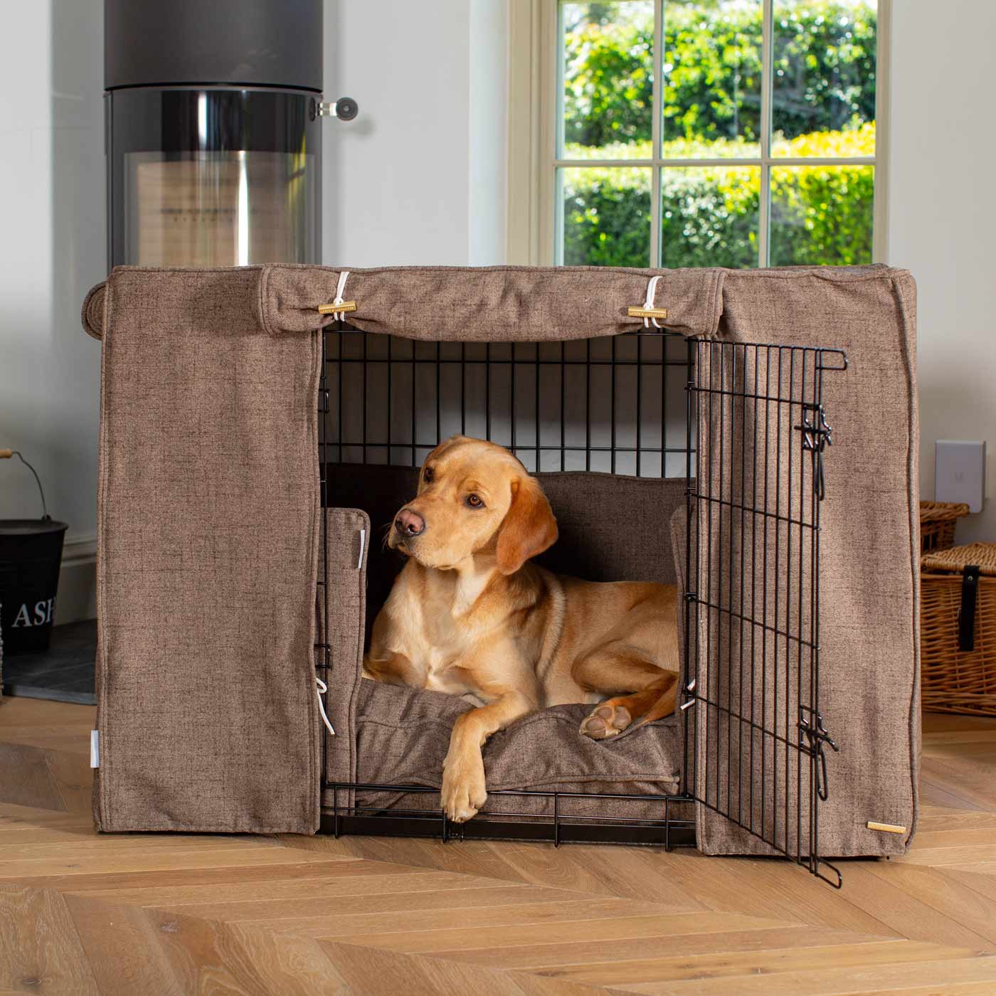 Dog Crate Set In Inchmurrin Umber by Lords & Labradors