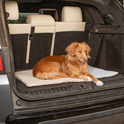 Embark on the perfect pet travel with our luxury Travel Mat in Regency Stripe. Featuring a Carry handle for on the move once Rolled up for easy storage, can be used as a seat cover, boot mat or travel bed! Available now at Lords & Labradors