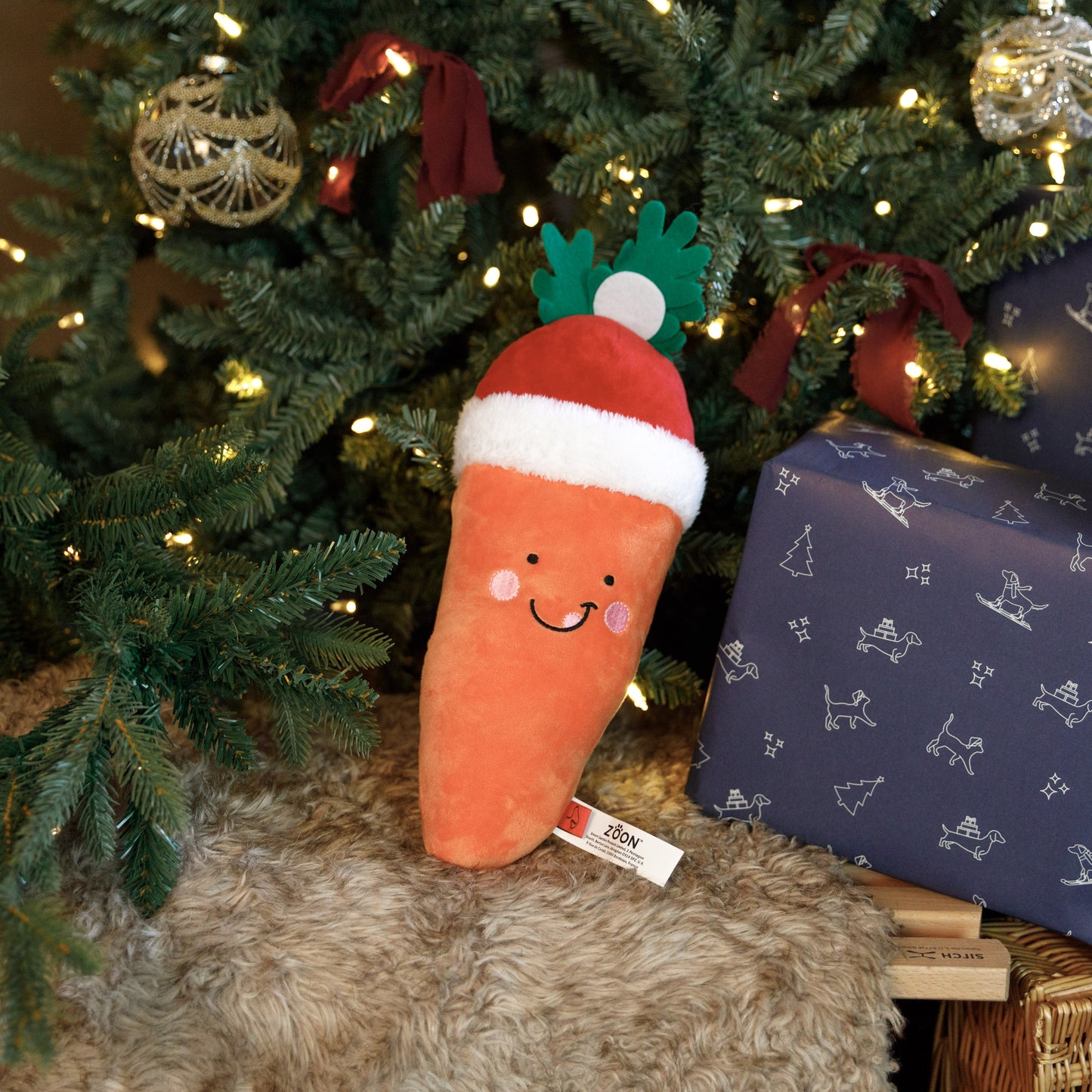 Zoon Santa Carrot Dog Toy