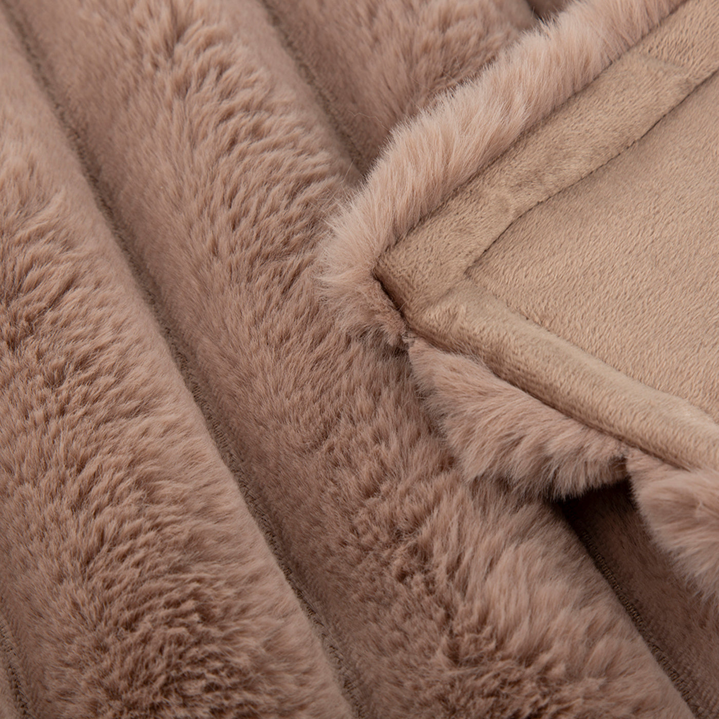 Scruffs Luxury Taupe Aspen Pet Blanket