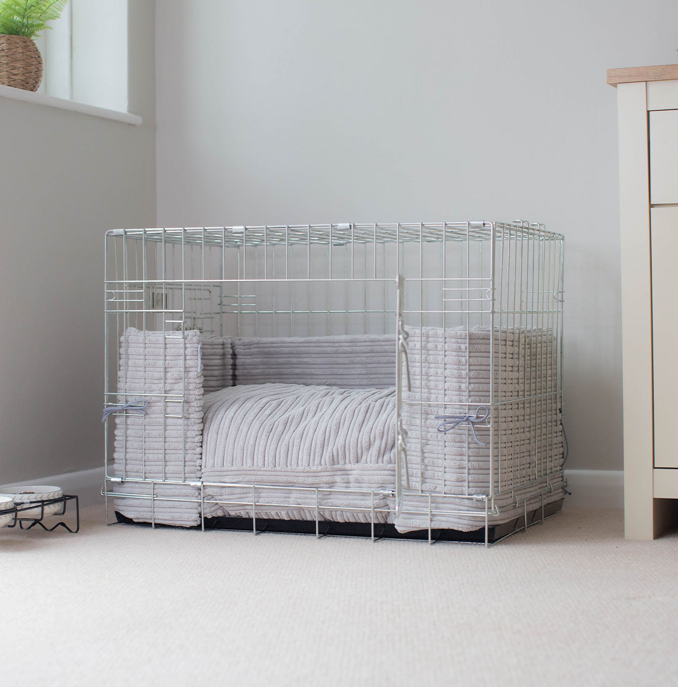 Essentials Plush Crate Full Bumper in Light Grey by Lords & Labradors