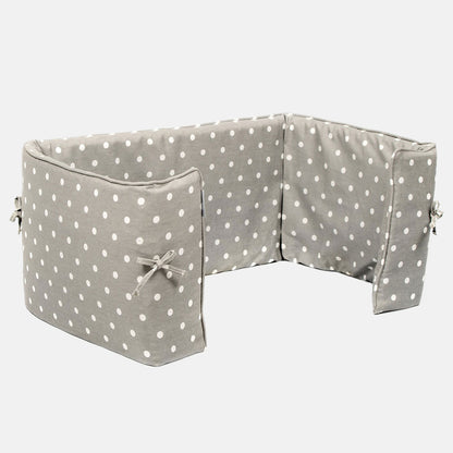[colour:grey spot] Accessorise your dog crate with our stunning bumper covers, choose from our spots & stripes collection! Made using luxury fabric for the perfect crate accessory to build the ultimate dog den! Available now in 3 colours and sizes at Lords & Labradors 