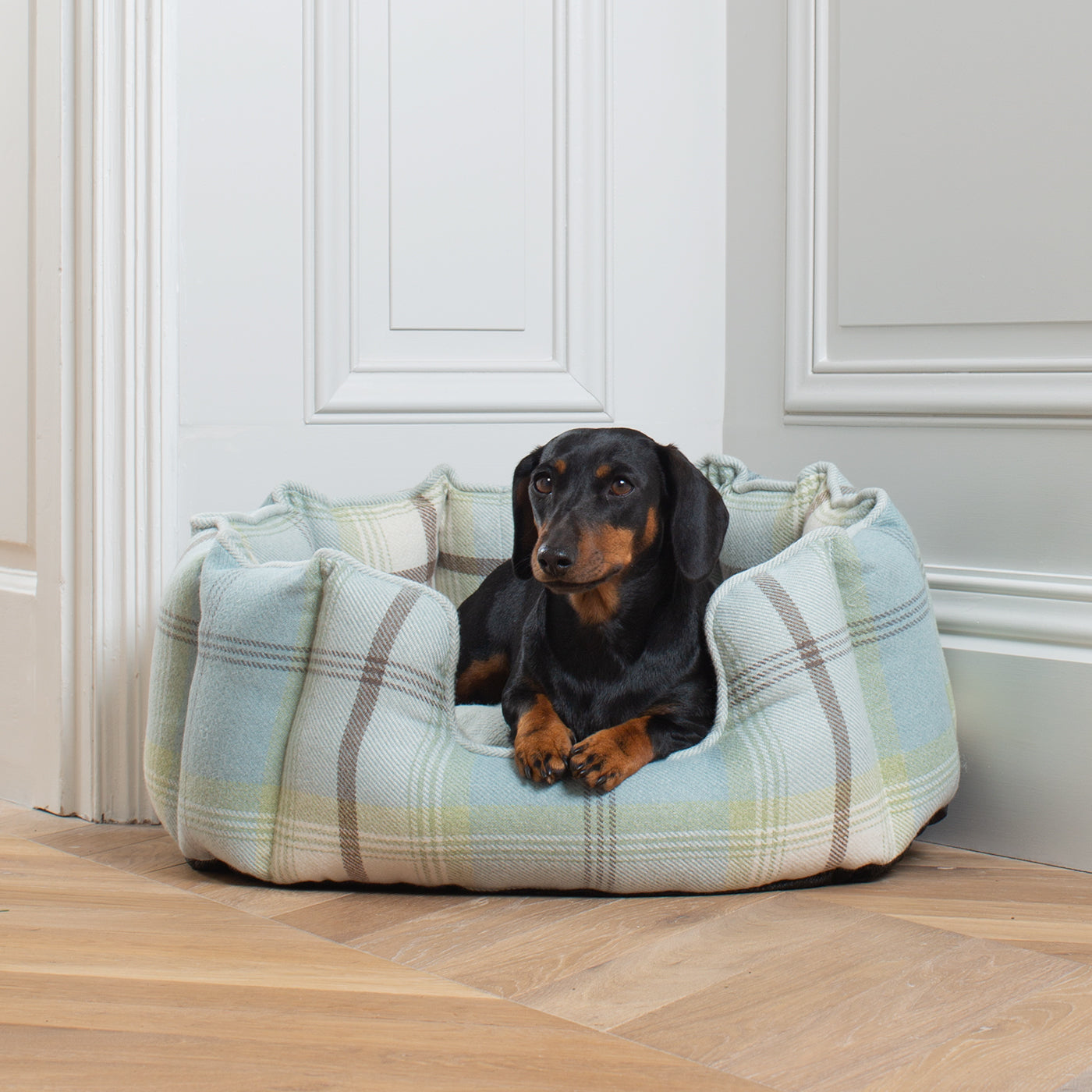 Discover Our Luxurious High Wall Bed For Dogs, Featuring inner pillow with plush teddy fleece on one side To Craft The Perfect Dogs Bed In Stunning Duck Egg Tweed! Available To Personalise Now at Lords & Labradors    