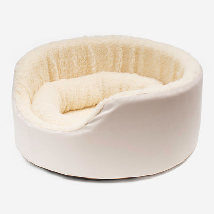  Grow With me Puppy Oval Bed, Crafted From Plush Sherpa Fleece & Suede Outer, Complete With Foam Inner For The Perfect Bed For Your Dog! Available Now at Lords & Labradors