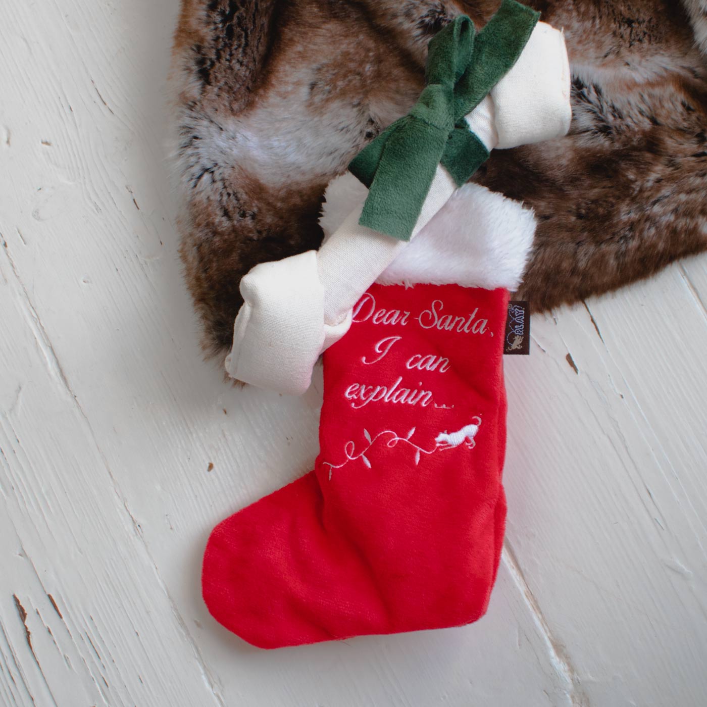 P.L.A.Y merry woofmas stocking