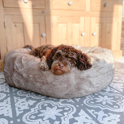 Calming Anti-Anxiety Bed in Siberian Wolf Faux Fur by Lords & Labradors