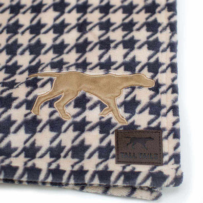 Tall Tails Houndstooth Fleece Pet Blanket close up of embossed logo patch