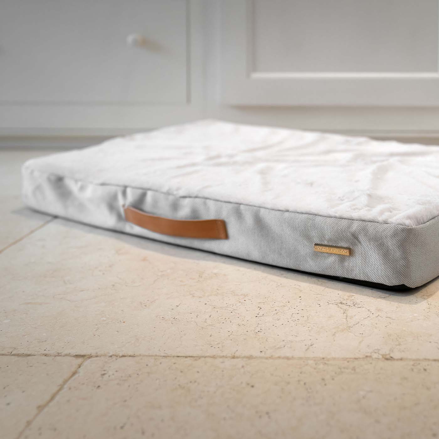 Discover the perfect dog mattress, our luxury essentials twill Orthopaedic mattress in stunning cream linen. Present to your furry friend with this Italian handmade mattress for dogs, available now at Lords & Labradors 