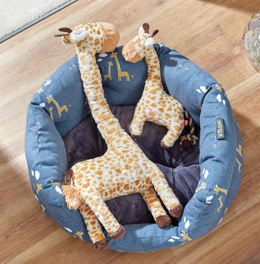 Zoon jumbo giraffe in Zoon dog bed